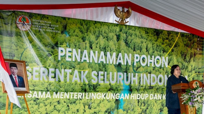 Menteri LHK Libatkan Bermacam-macam Warga pada Cianjur Tanam 1.000 Pohon