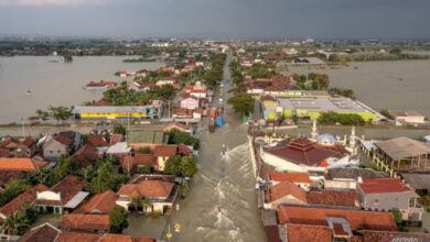 Banjir Bandang Terjang Grobogan lalu Demak, 900 Kg Beras Disalurkan