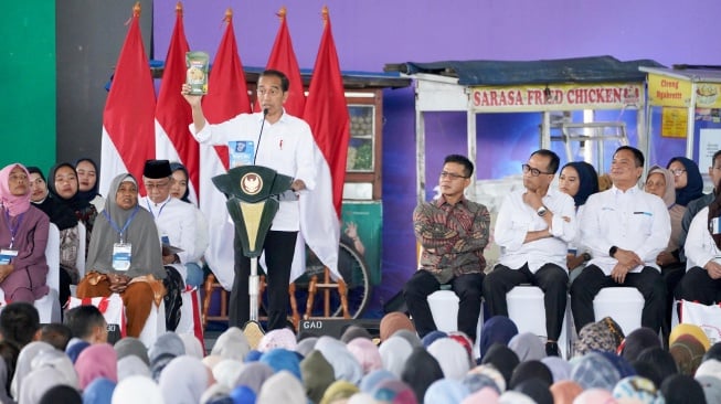 Jokowi Puji Layanan Nasabah PNM Mekaar yang mana Sudah Ekspor