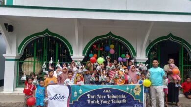 Dari Aice Indonesia Untuk yang mana Terkasih, Bagikan Jutaan Es Krim ke 5.000 Masjid